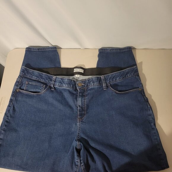 Denim - Ava &Viv Tapered Leg Jeans Size 26W 5 pocket jean